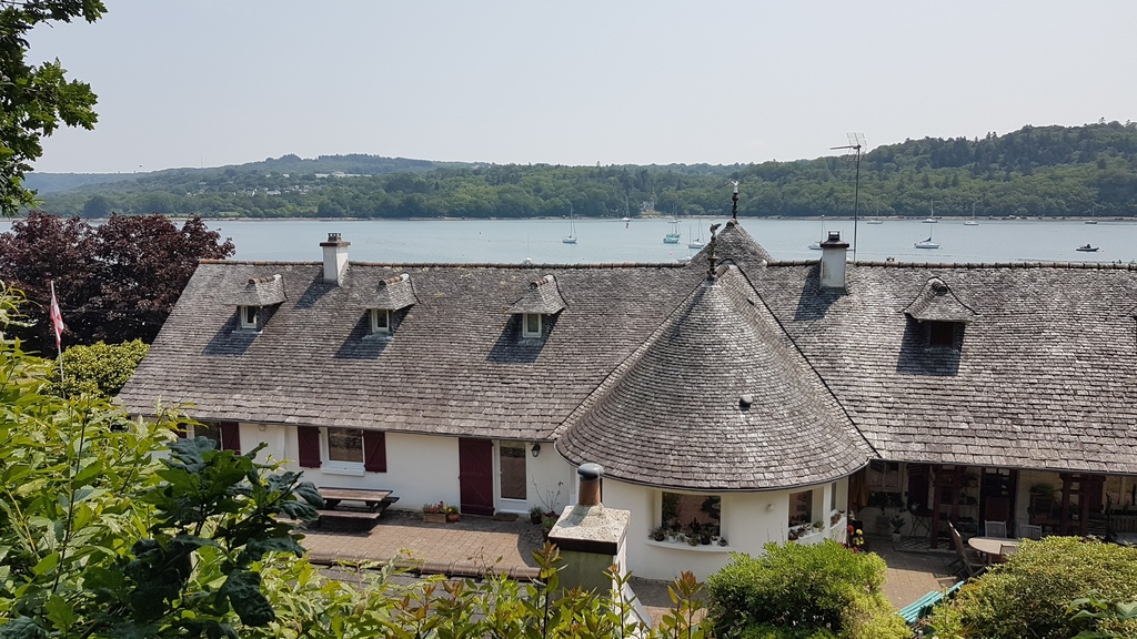 terrain arboré avec un verger