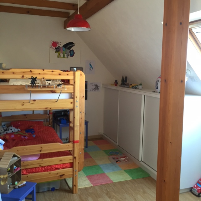 Chambre enfant n°2 (maintenant 1 seul lit, il nous faudra remettre la photo à jour !)