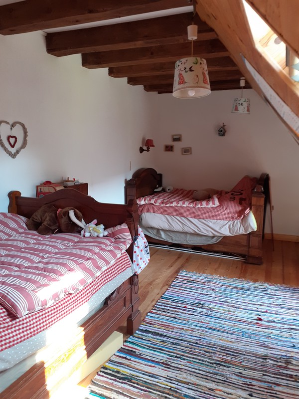 Chambre des enfants : 2 lits de 130 + lit parapluie si besoin