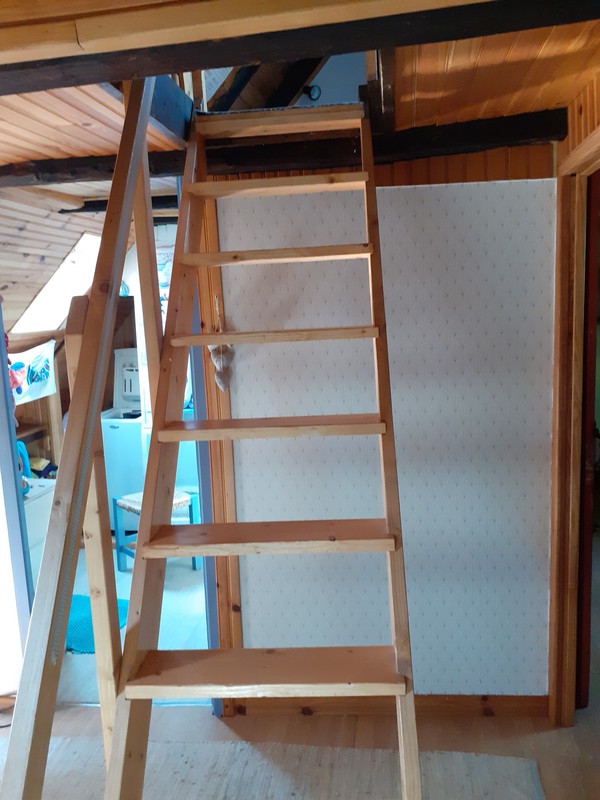 Echelle pour monter à la mezzanine