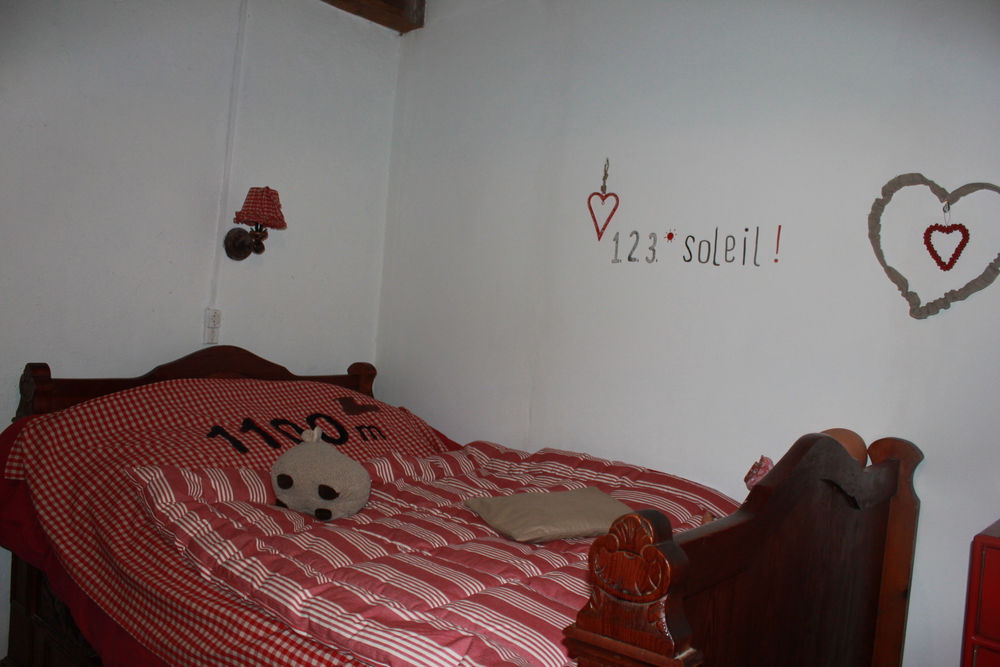 Chambre des enfants : 2 lits de 130 + lit parapluie si besoin