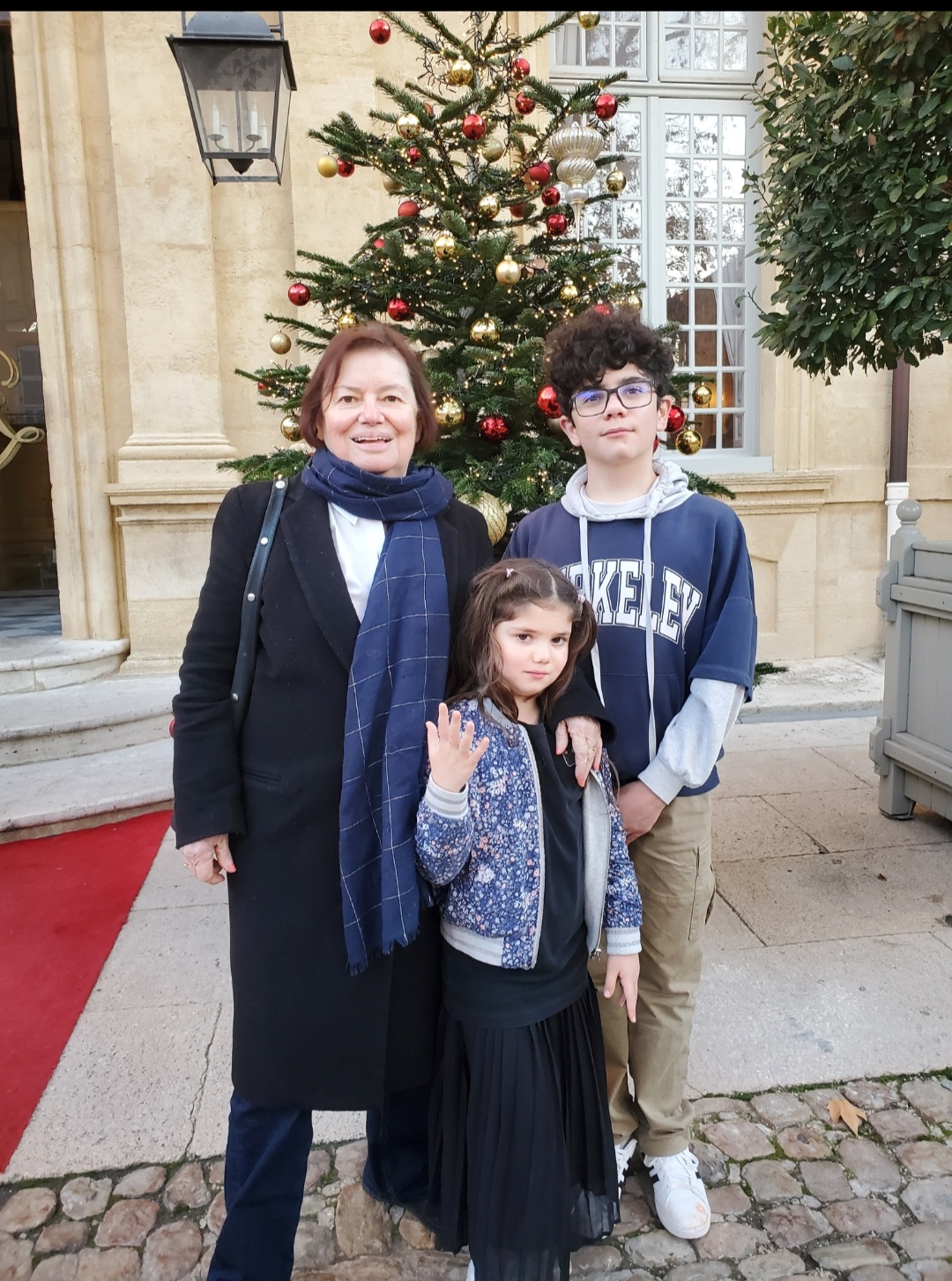 Avec mes 2 plus jeunes petits-enfants, Mathilde et Simon, qui voyagent parfois avec moi (je préviens toujours mes hôtes en amont bien sûr)