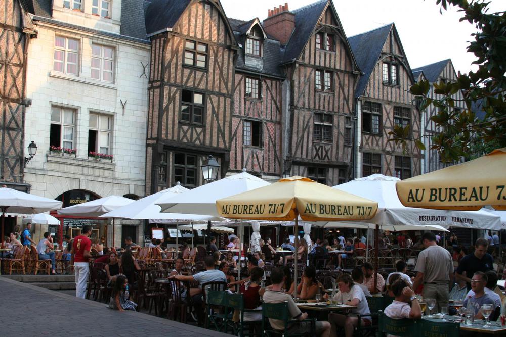 Tours Place Plumereau