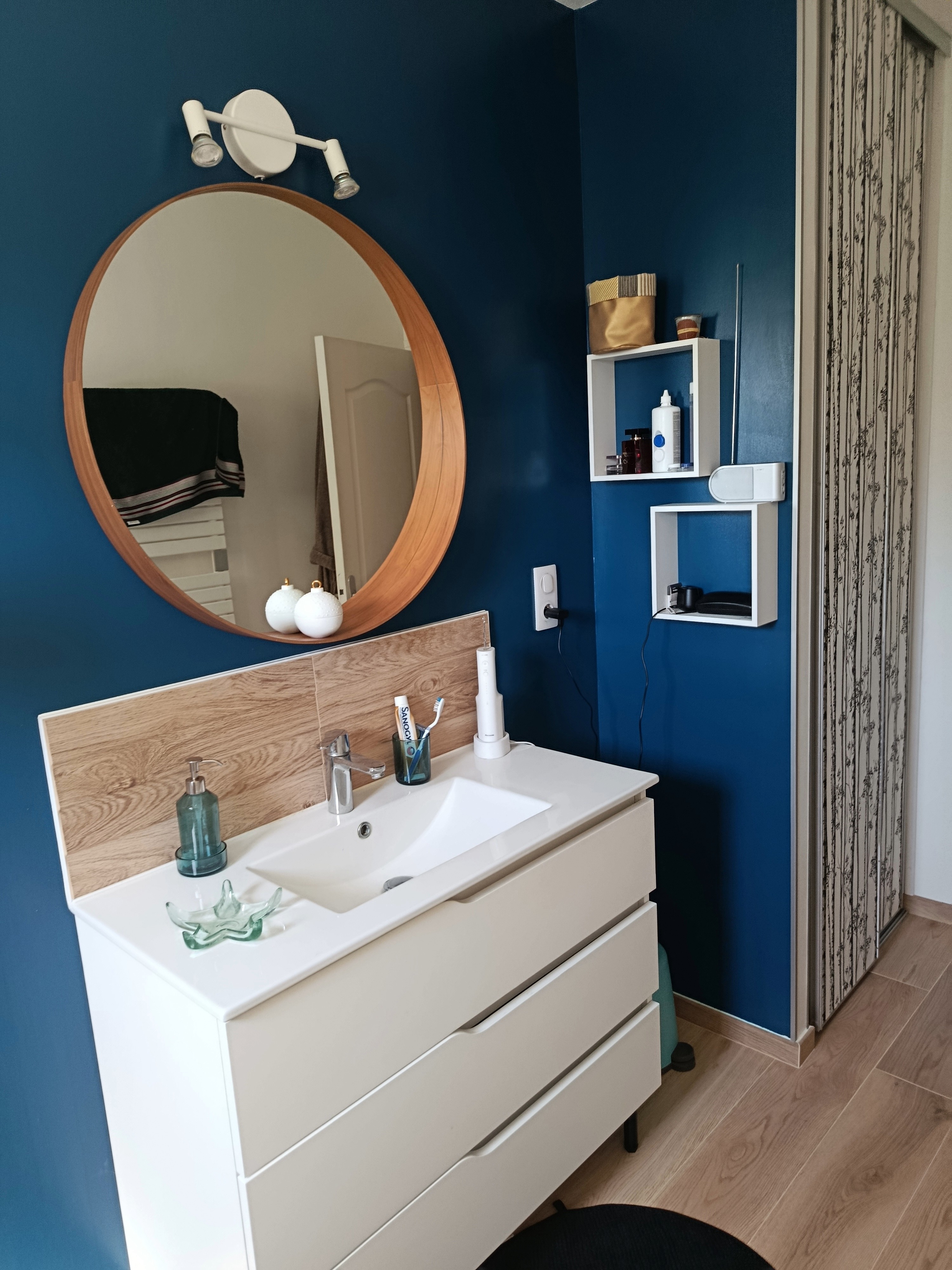 Salle de bain rez-de chaussée.