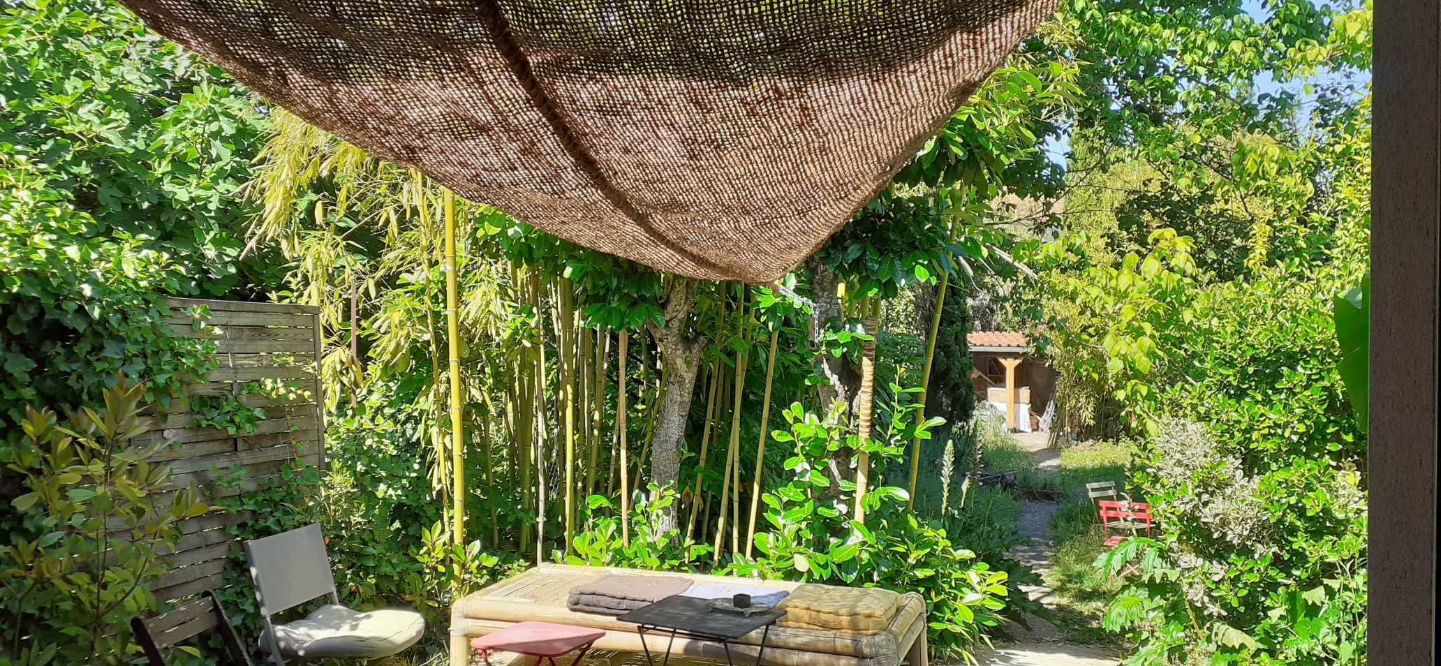 La terrasse et le jardin