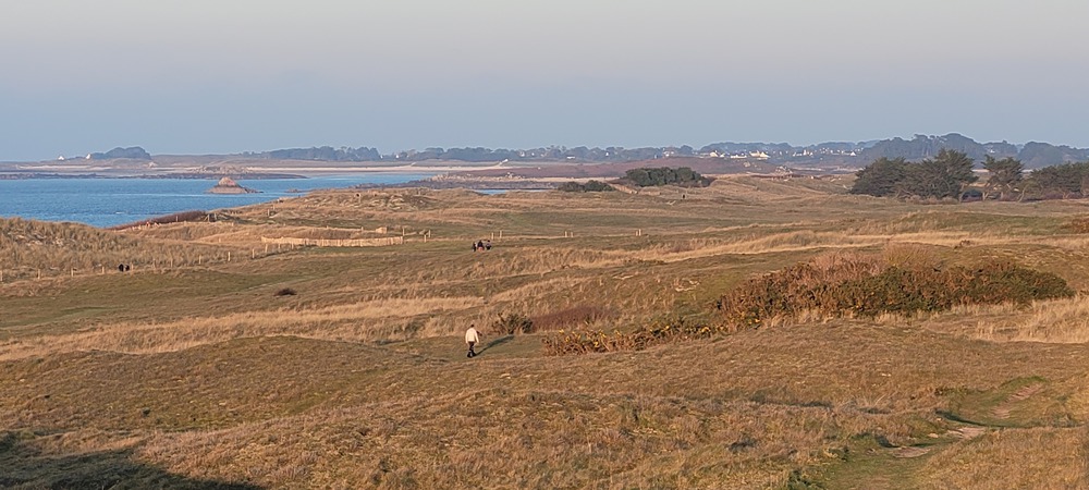 la lumière d'hiver sur les dunes de Saint Pabu