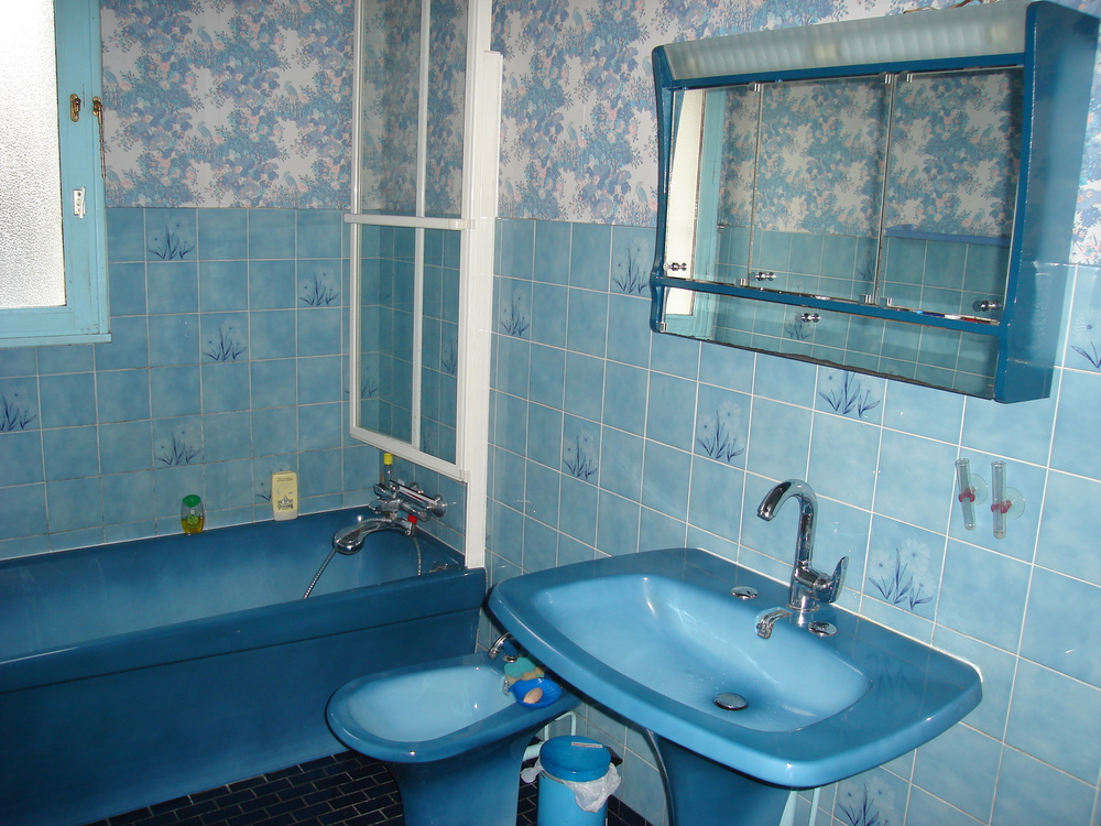 2è Salle de bain avec baignoire