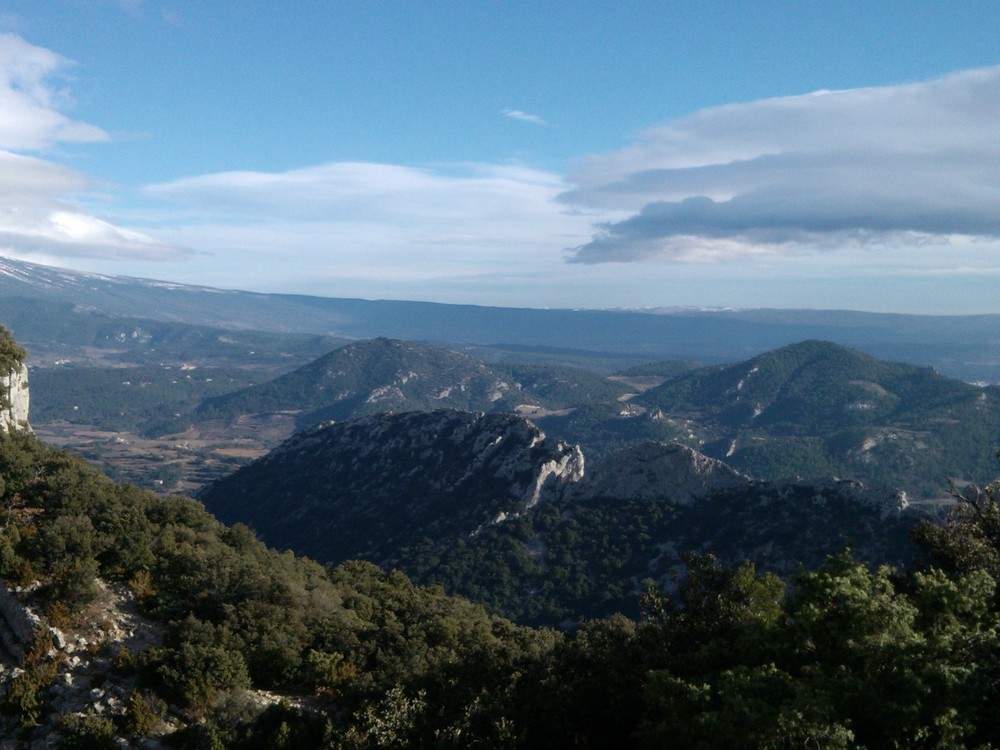 Vue depuis les Dentelles de Montmirail (20 km)