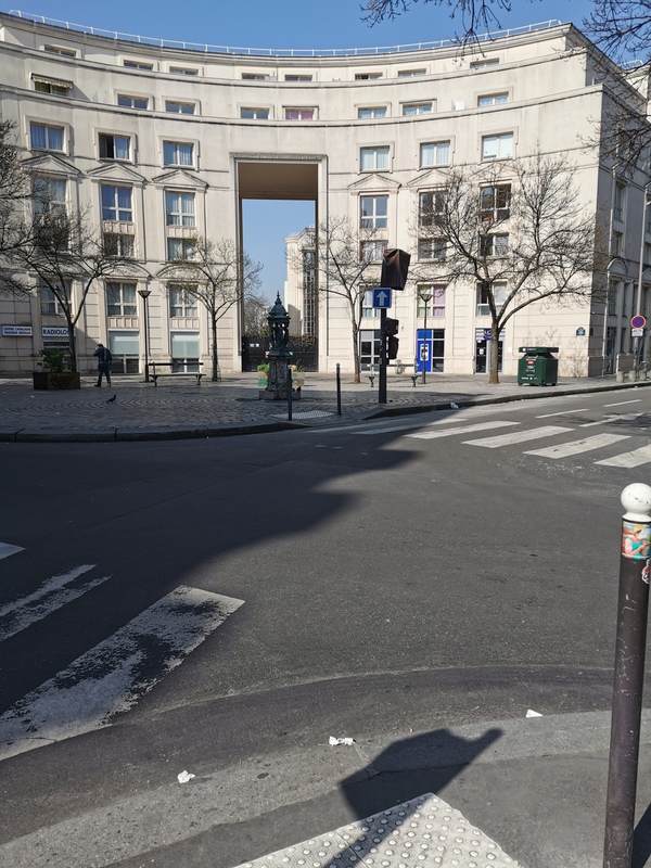 l'entrée de notre immeuble