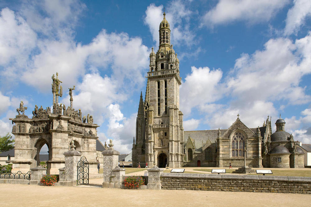 les églises et chapelles bretonnes