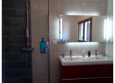Rez de chaussée salle de bain 1, douche italienne, double vasque