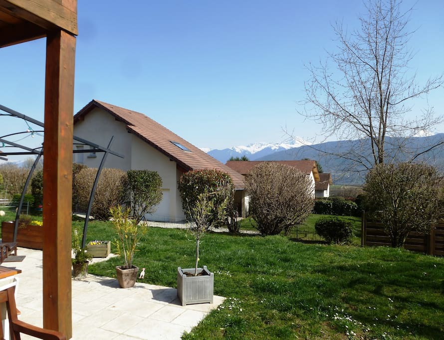 Vue sur chaîne Belledonne côté jardin