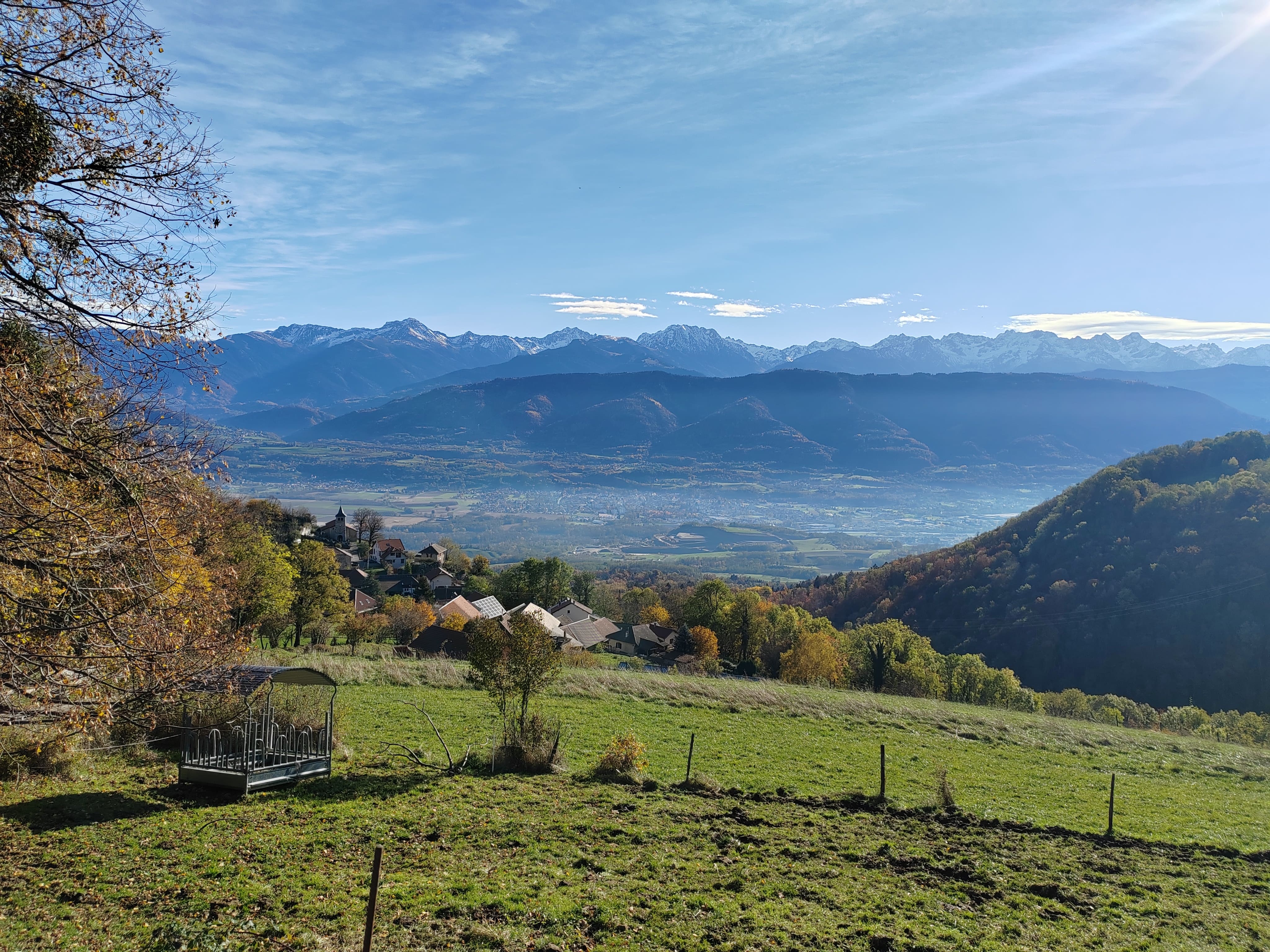 Chaîne belledonne vue de notre jardin