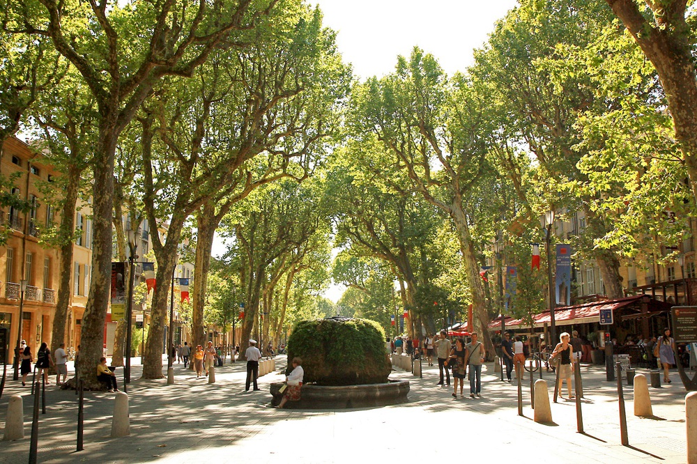 le cours Mirabeau à Aix en Provence (30 min)
