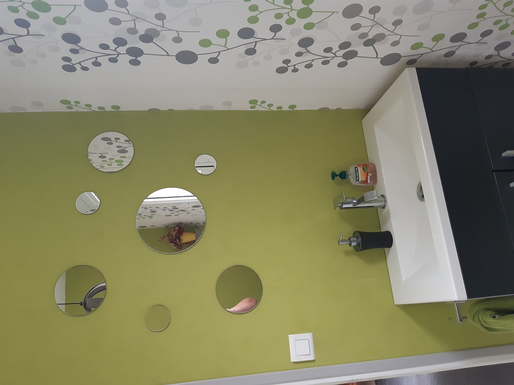 lave-mains toilette entrée