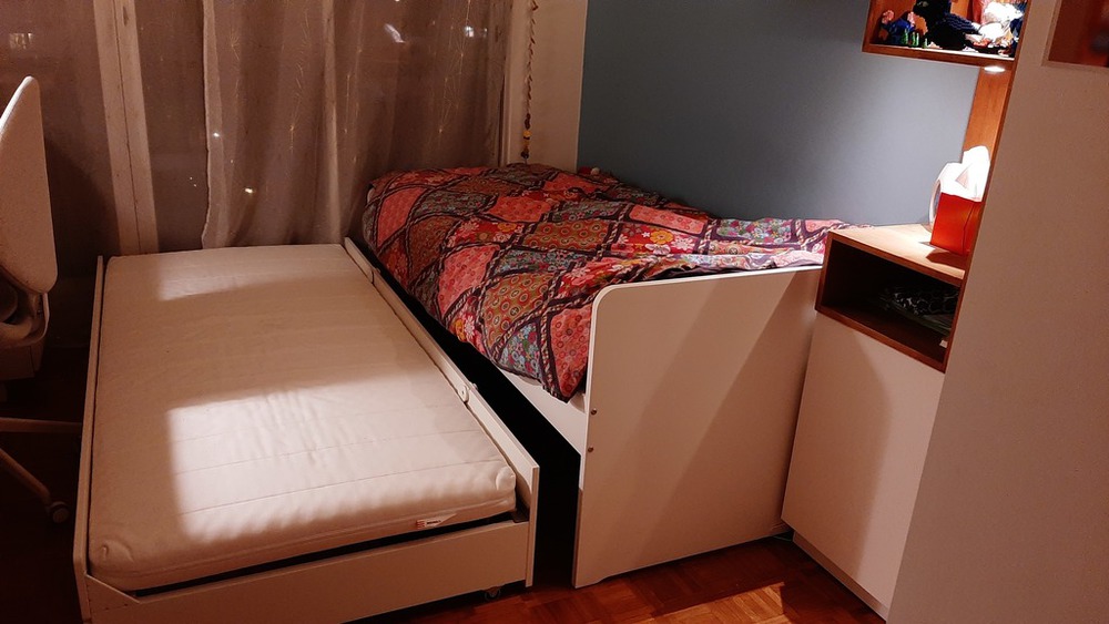 Chambre 2 (avec le deuxième lit escamotable)