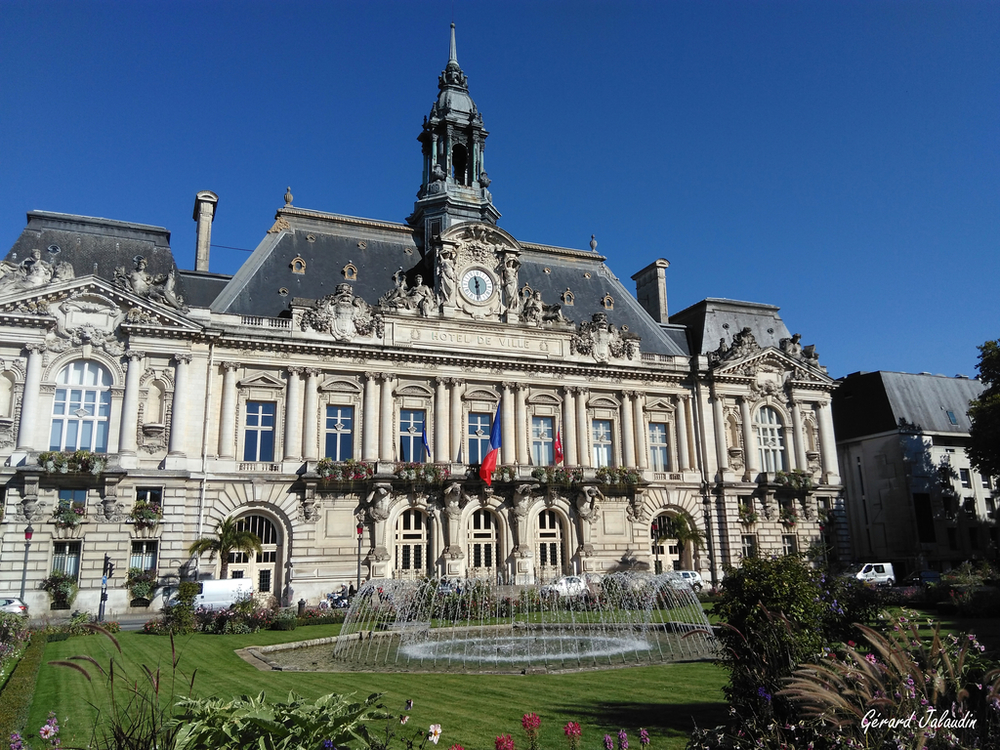 Tours, Hôtel de ville