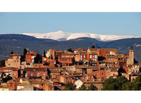 Vue sur le Mont Ventoux depuis le village de Roussillon 30 à 45 minutes