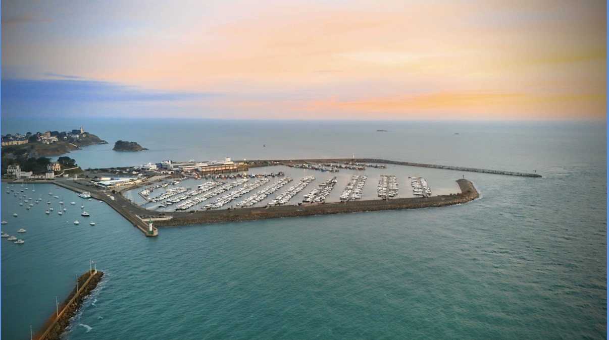 Vue aérienne du port