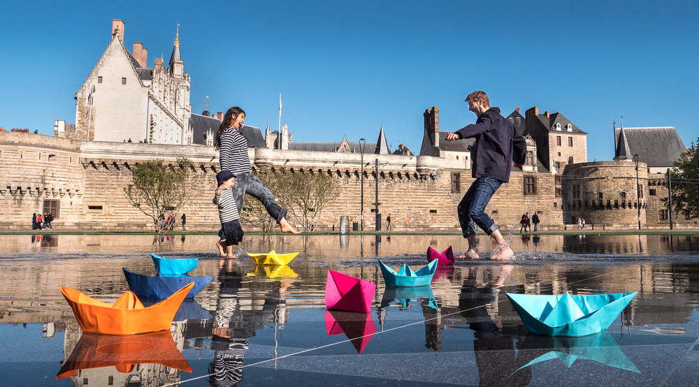 La cité des Ducs - Le chateau d'Anne de Bretagne à Nantes et le miroir d'eau