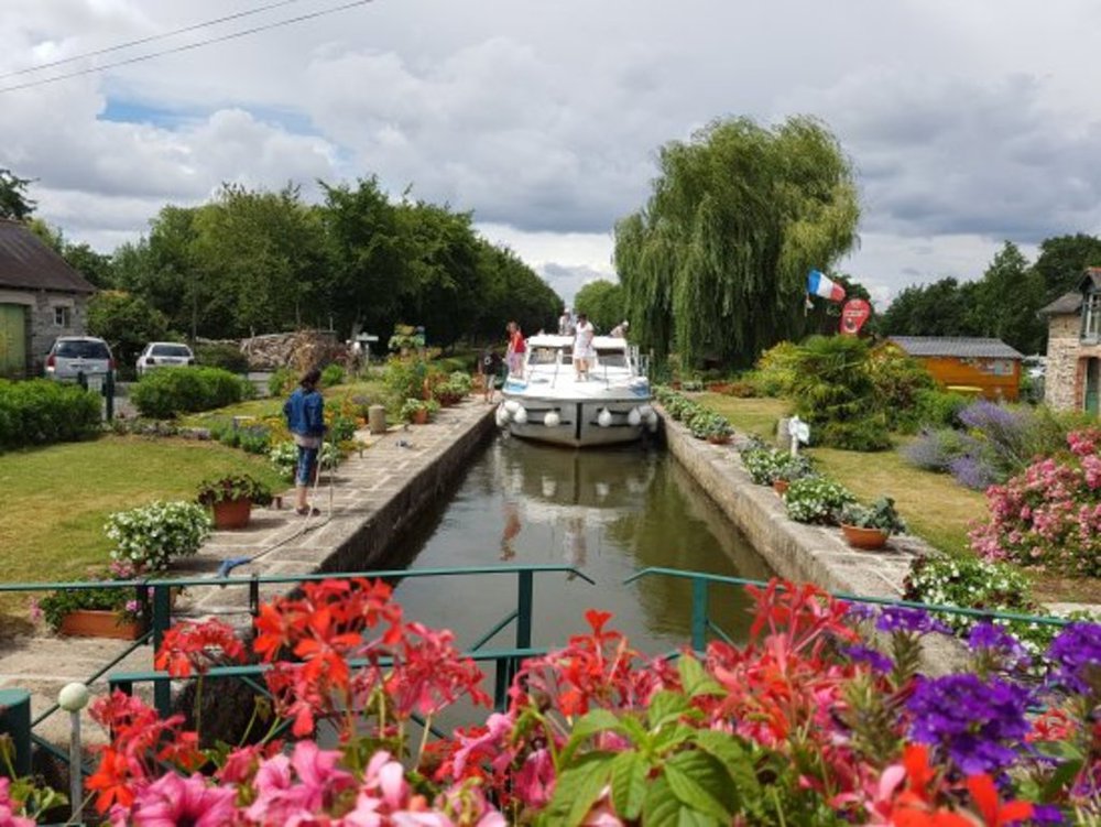 Ecluse Canal de Nantes à Brest