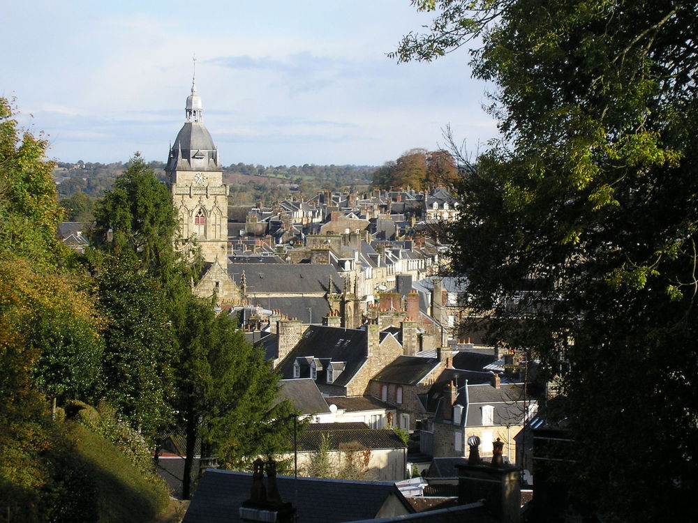 Villedieu les Poëles (25km)