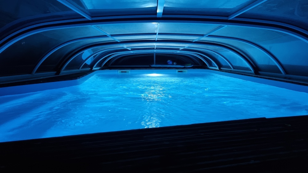 La piscine la nuit