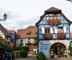 Eguisheim, élu "village préféré des Français" en 2014, par l'émission de TV éponyme