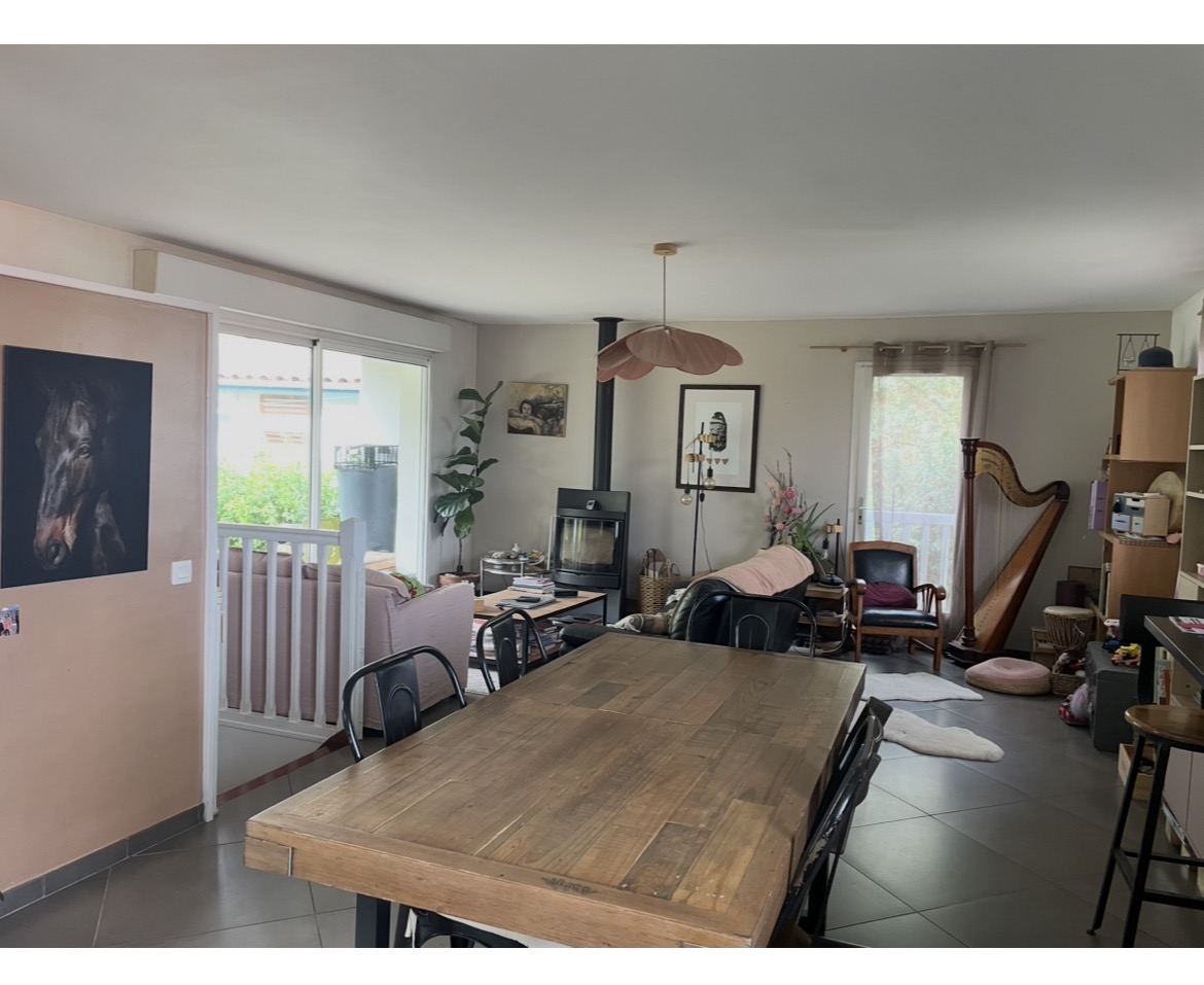 la salle à manger et le salon