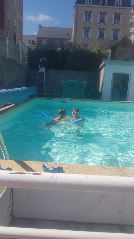 piscine à la plage pour cours et aquagym