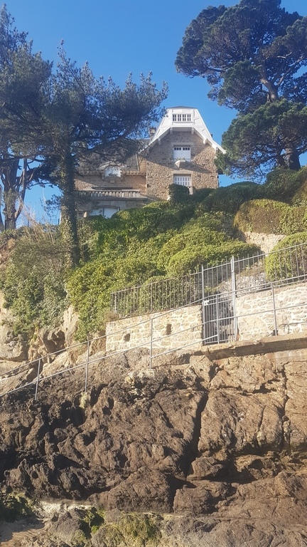 la pointe du décollé superbe demeures du 19éme