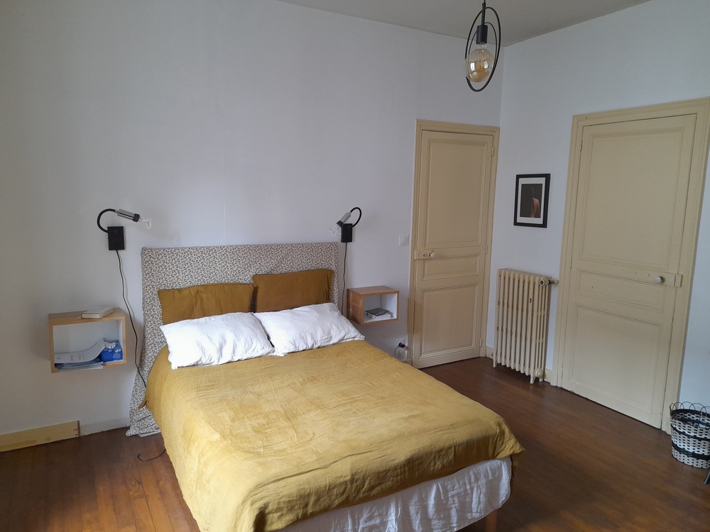 Chambre parentale (côté rue)