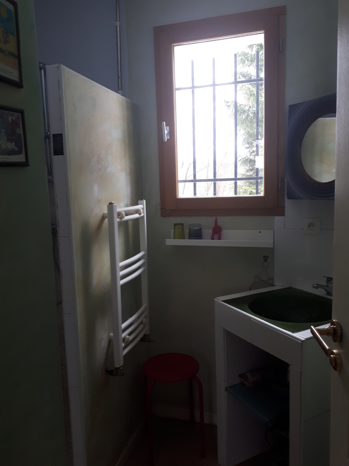 salle d'eau enfants avec douche