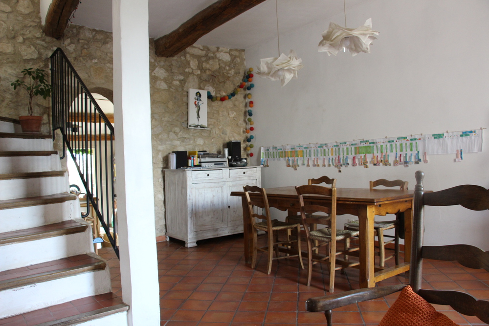 La pièce à vivre côté salle à manger