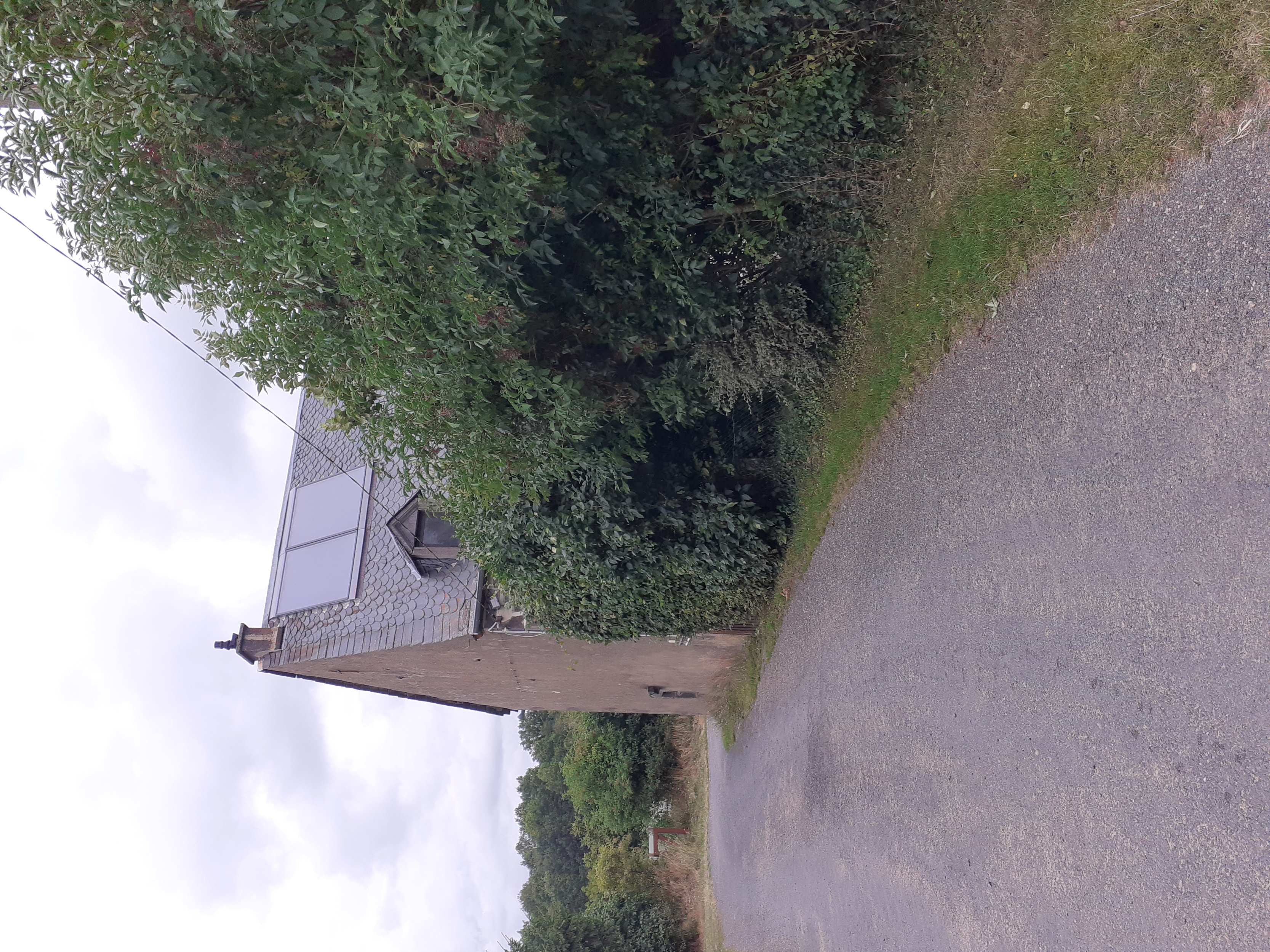 Maison coté route