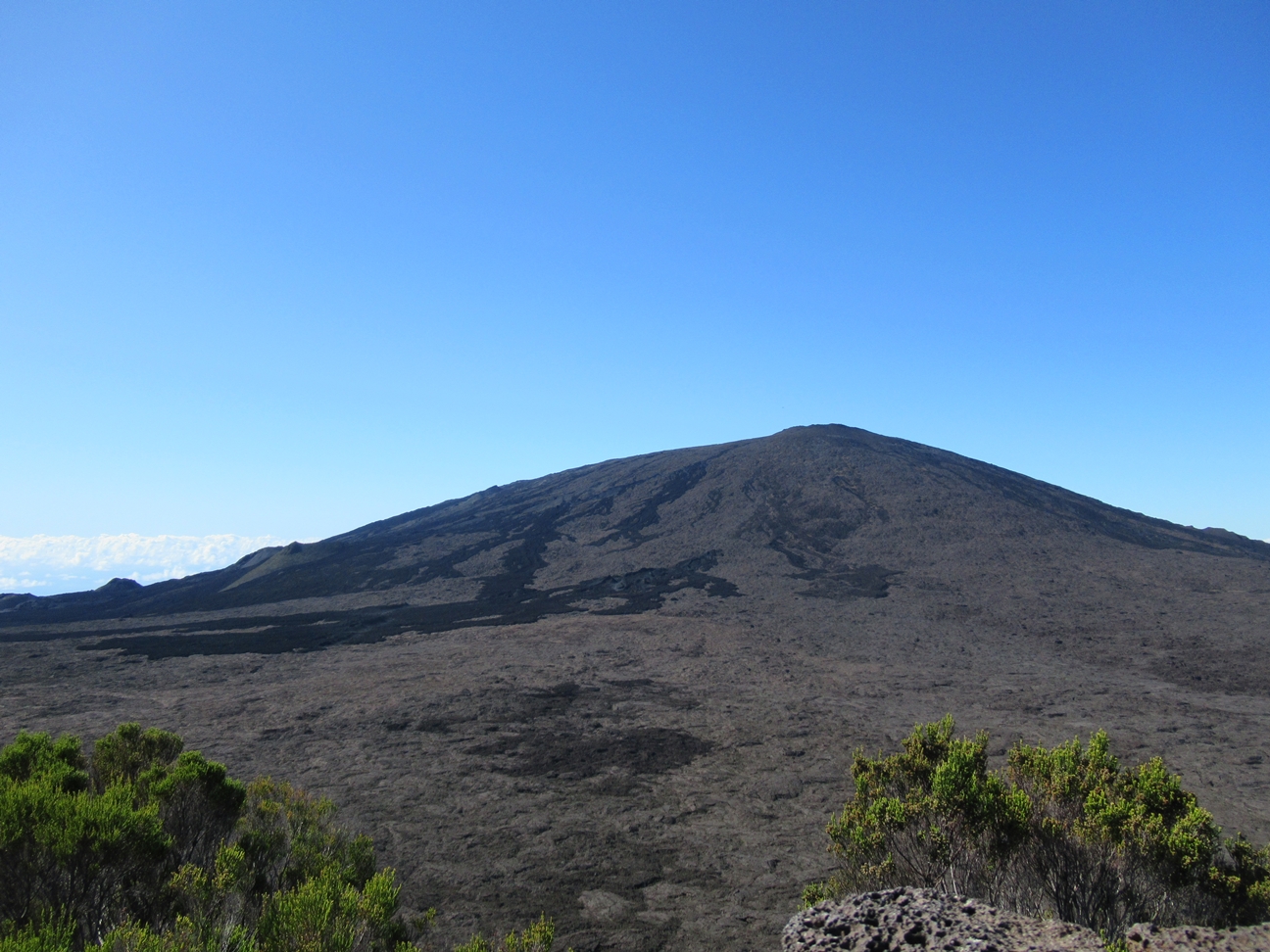 Piton de la Fournaise (à 1h45 de route)