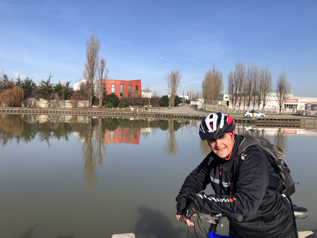 Promenade sur le canal de l Ourcq 50km de piste cyclable pour aller à Meaux