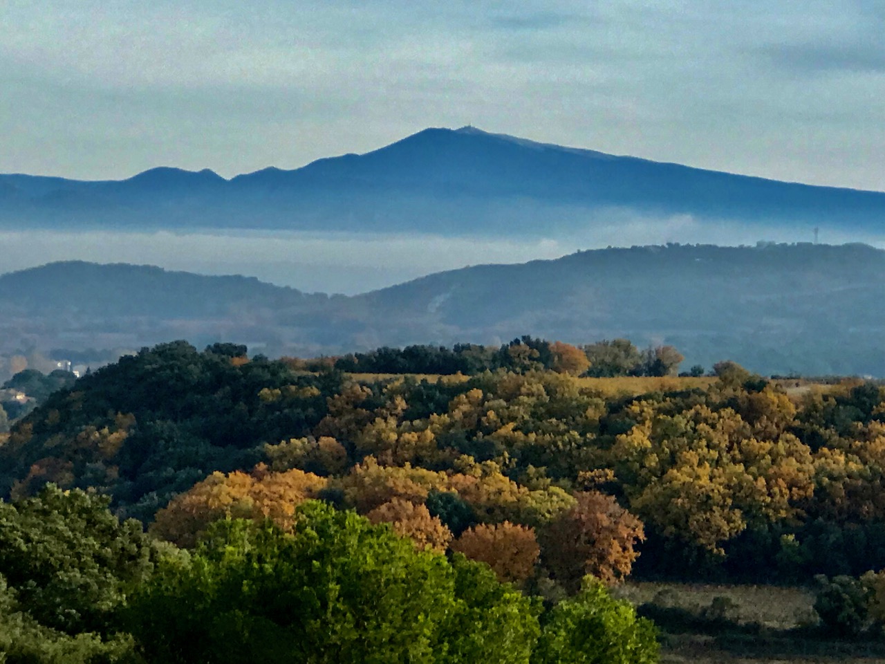 Le Mont Ventoux, depuis les hauteurs de Lirac