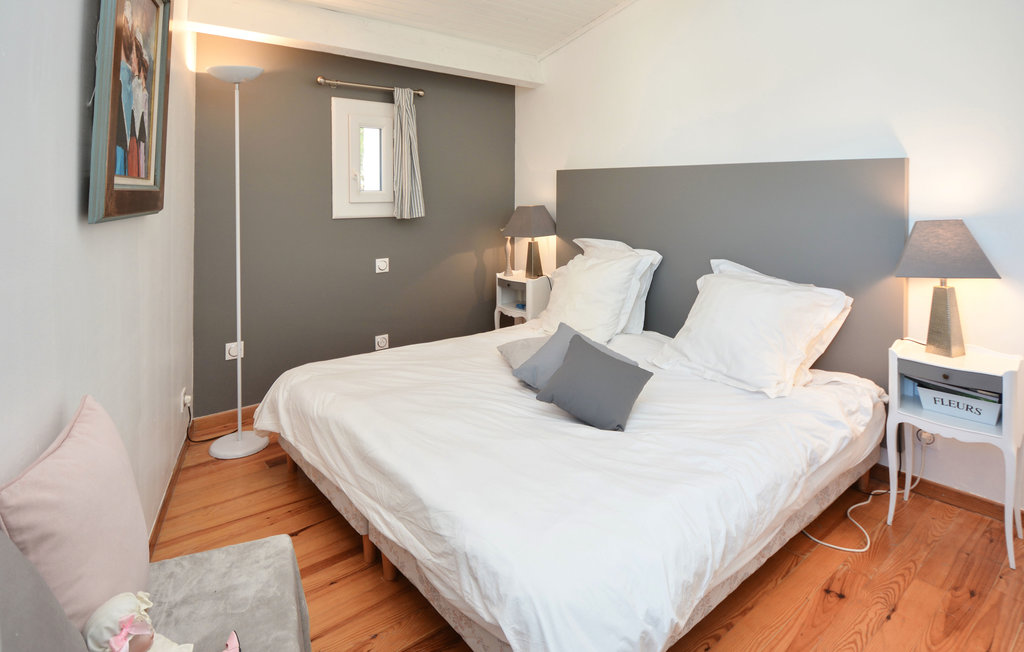 chambre etage un lit 160