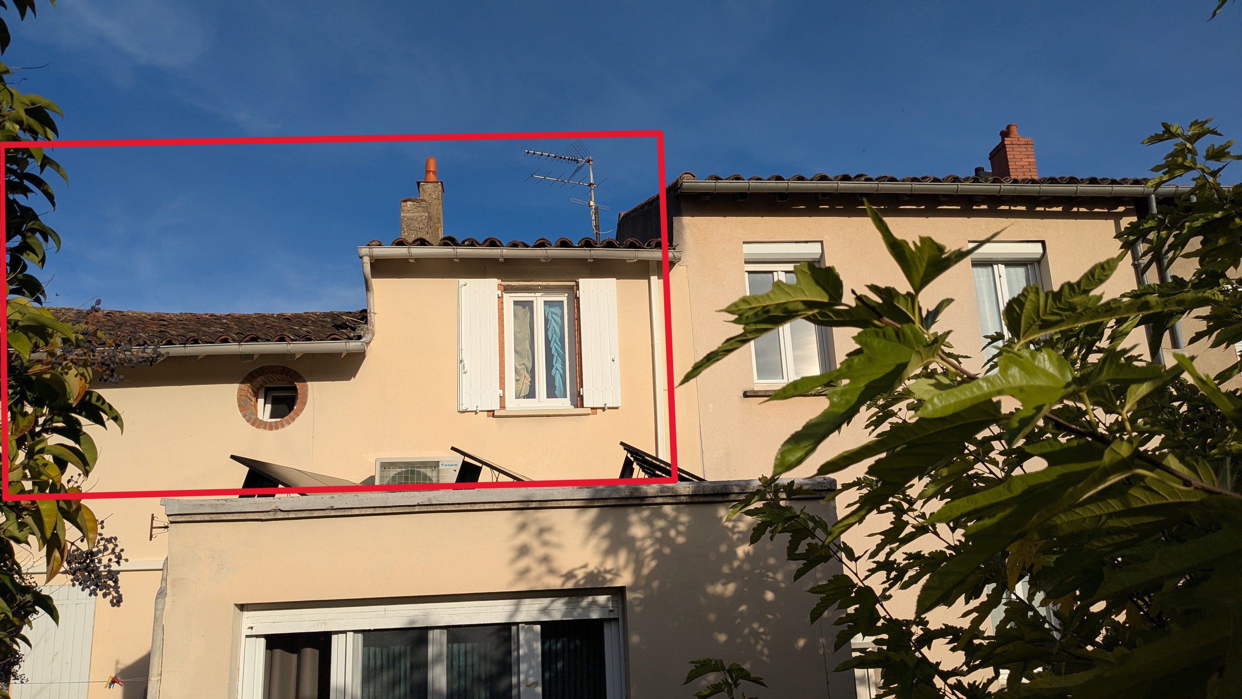 La facade de la salle à manger sur la cour