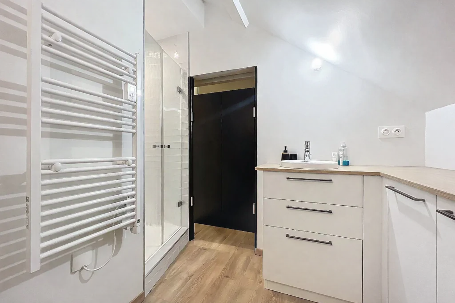 Salle de bain au dernier étage