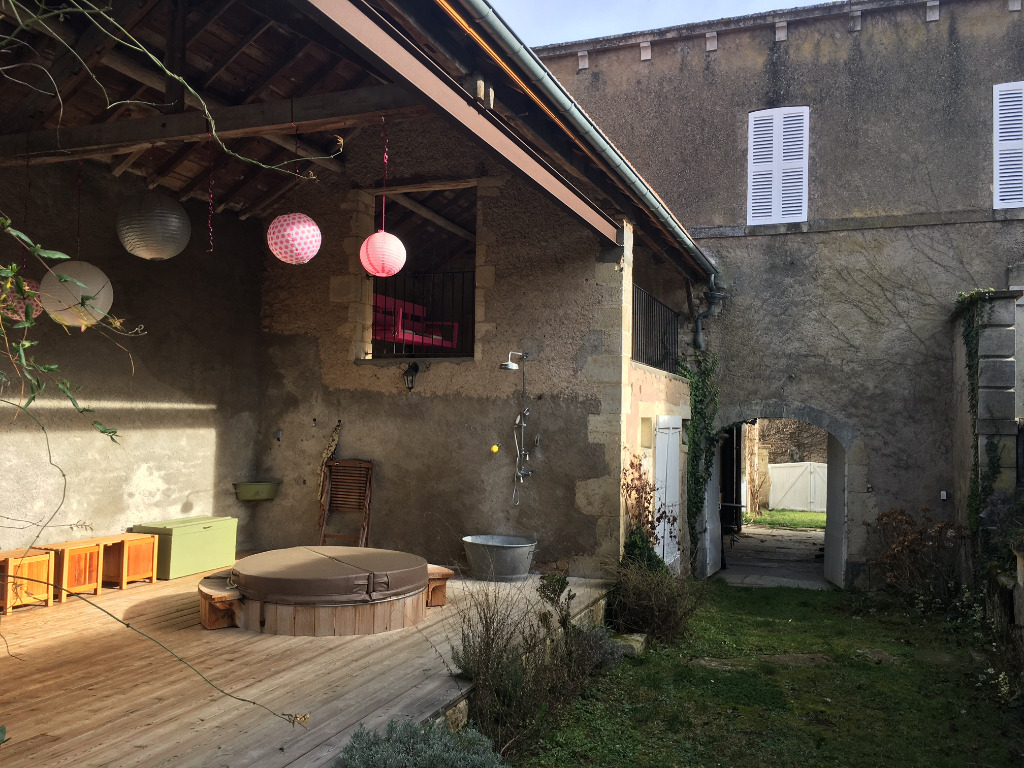 spa extérieur sous préau