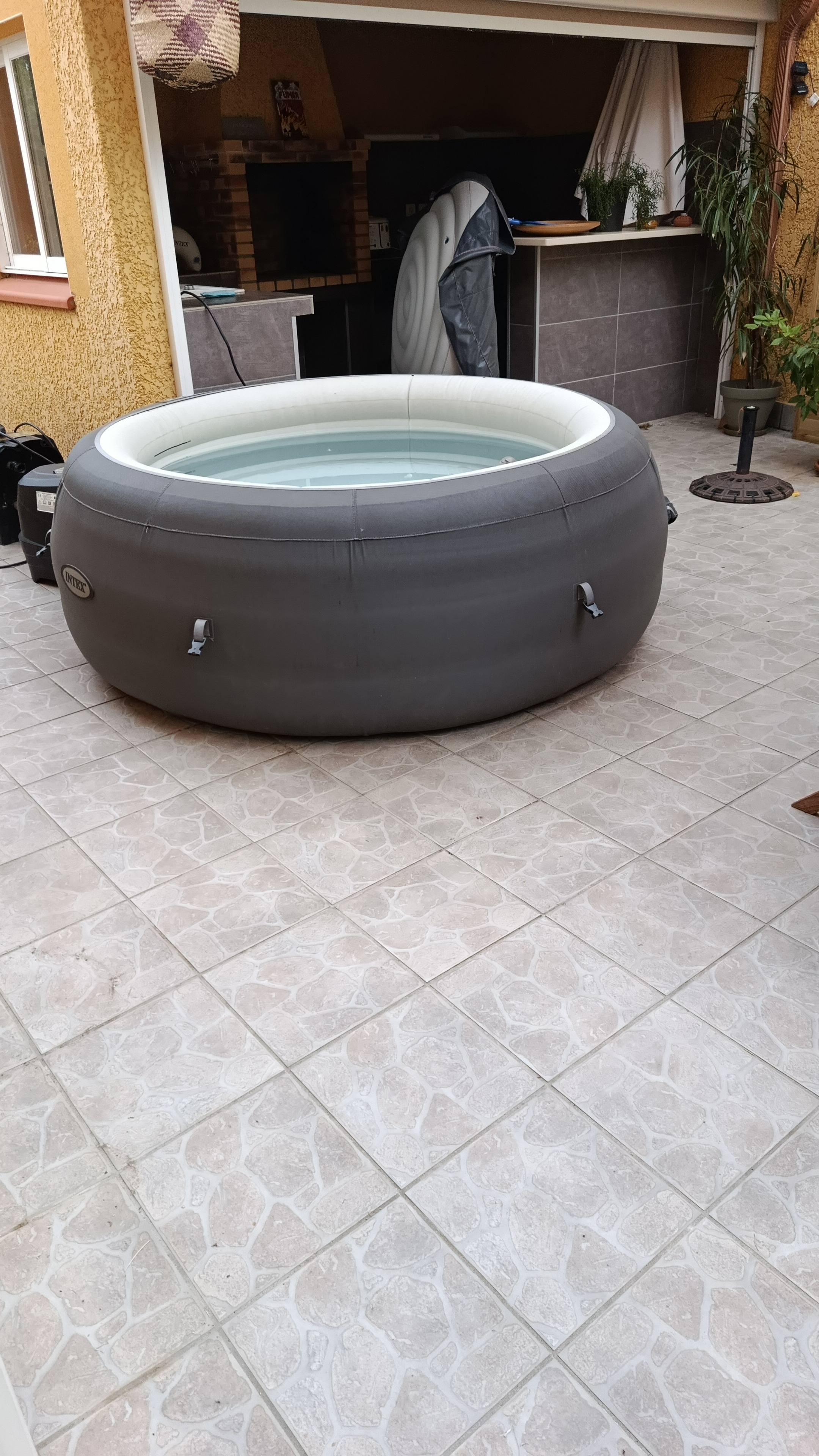 SPA Intex