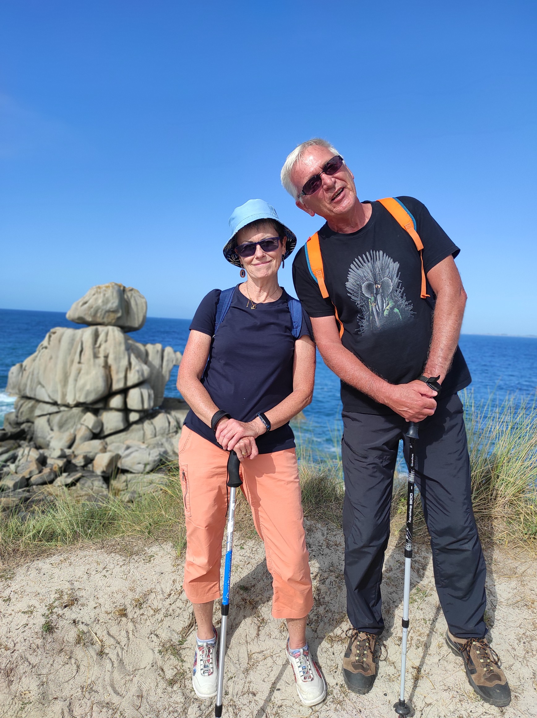 ...et nous deux sur un chemin de rando!