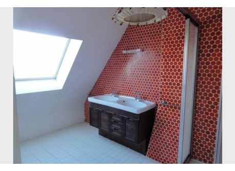 salle d'eau et toilettes au 1er étage