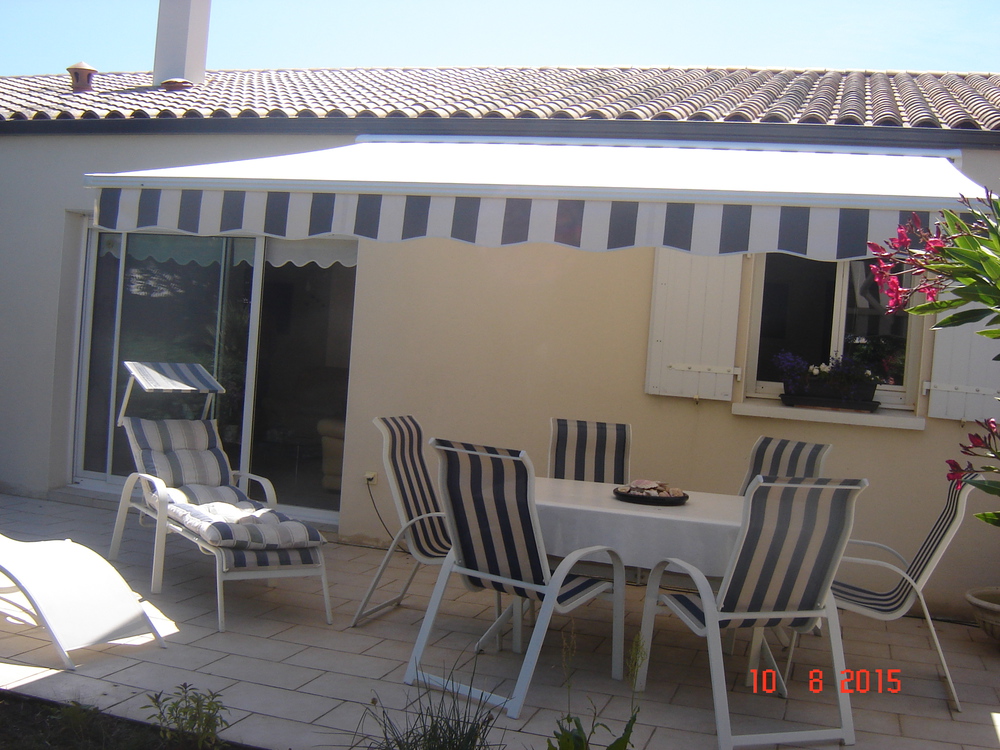 TERRASSE COTE JARDIN